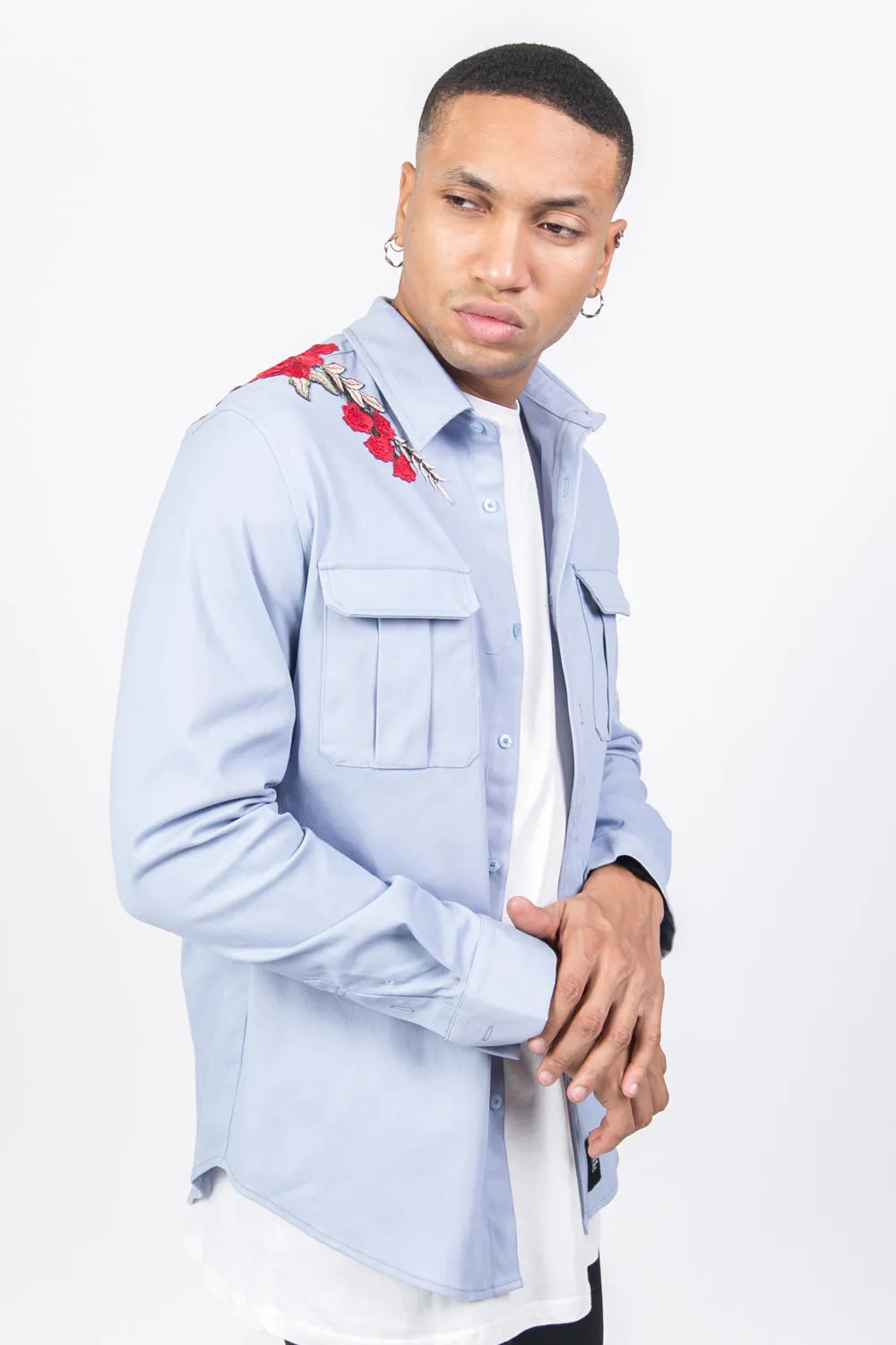 Chemise broderie roses bleu